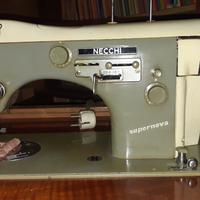 Macchina da cucire elettrica Necchi Supernova