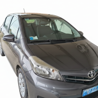 Toyota yaris 1.0 Active benzina