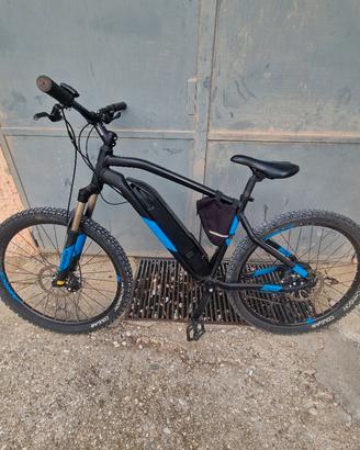Rockrider est 500 usata