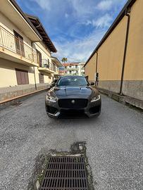 Jagaur f-pace 2.0 180cv