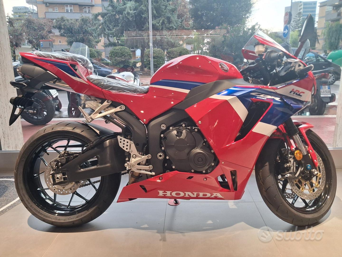 Subito - Honda Zeta Bari Store - Honda CBR 600 RR km0 - Moto e Scooter ...