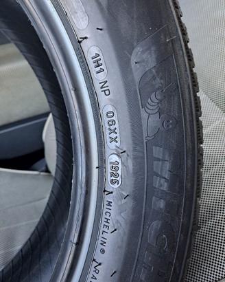 4 pneumatici Michelin invernali + cerchi per Ford
