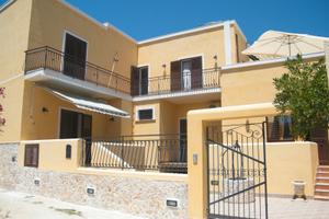 Casa vacanza L'OLEANDRO ROSSO