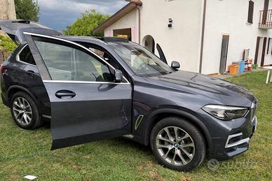 BMW X5 2.5 TDI. 231 cv garanzia ufficale 12 mesi