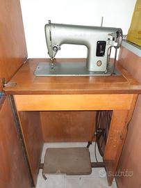 Macchina da cucire Singer