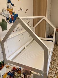 Letto casetta montessoriano mon lit cabanne