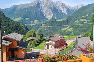 Villetta a schiera di testa a boario spiazzi