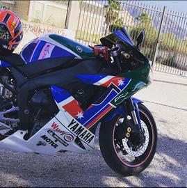 Yamaha R1