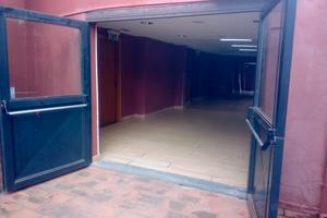 Deposito magazzino garage piano tavola