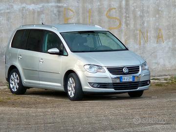 Touran 2.0 140 cv