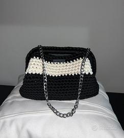 Clutch nera e bianca