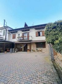 Immobile in asta di 495 m² con più di 5 locali a I