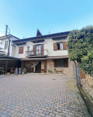 Immobile in asta di 495 m² con più di 5 locali a I