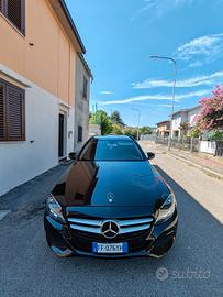 Mercedes classe C 180 anno 2015 cavalli 120 D