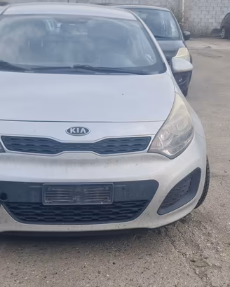 Ricambi kia Rio cofano paraurti anteriore traversa
