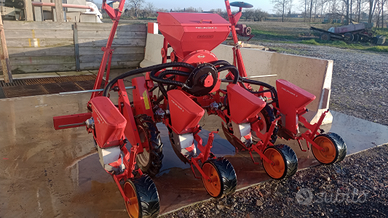 Seminatrice per trattore