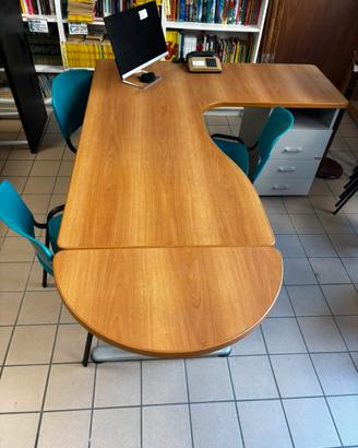 Arredo ufficio scrivanie sedie