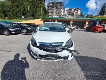RICAMBI PER OPEL ASTRA J 2.0 CDTI ANNO 2011