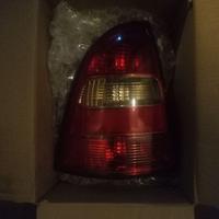 Faro posteriore sinistro Toyota corolla sw