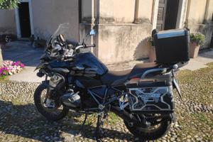 BMW R 1200 GS TRIPLE BLACK