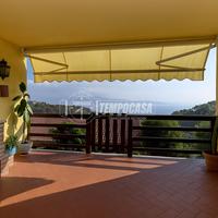TRILOCALE CON VISTA LAGO
