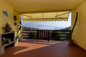 TRILOCALE CON VISTA LAGO