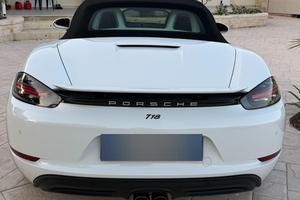 auto pari al nuovo