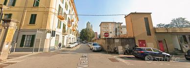 Bilocale a Como con balcone e terrazzo