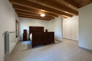 Villa di 200 m² con 5 locali e box auto doppio a Q