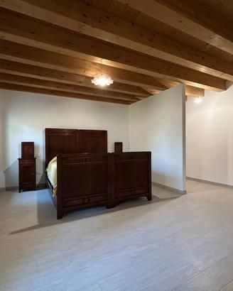Villa di 200 m² con 5 locali e box auto doppio a Q