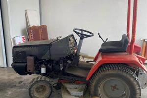 Trattore rasaerba con PDF