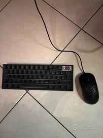 Tastiera meccanica e mouse