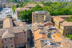 3 LOCALI A REGGIO NELL'EMILIA