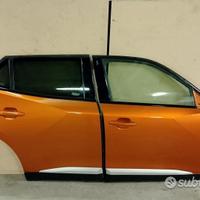 Portiera anteriore posteriore peugeot 2008 2023