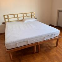 Letto mattimoniale con rete elettrica e materasso