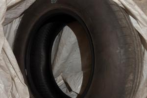 Gomme auto ESTIVE