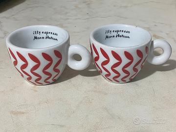 2 Tazzine Illy Mona Hatoun Caffè Espresso.  Usate