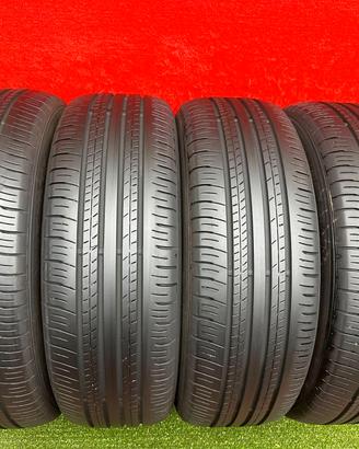 225 60 18 Gomme Estive 70-80% Dunlop 225 60R18