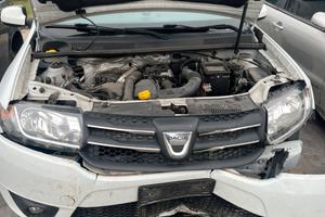 Dacia Sandero del 2016 per ricambi