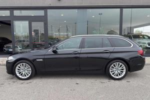 BMW 530 d xDrive 249CV Touring Luxury