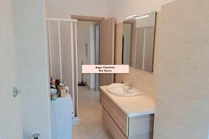 OSTIA TRILOCALE ARREDATO Con AMPIO BALCONE