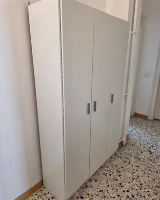 armadio  scope legno