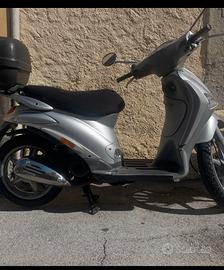 Scooter poaggio liberty