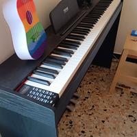 Pianoforte digitale 88 tasti pesati con pedaliera