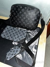 borsello LV completo di pochette e portamonete
