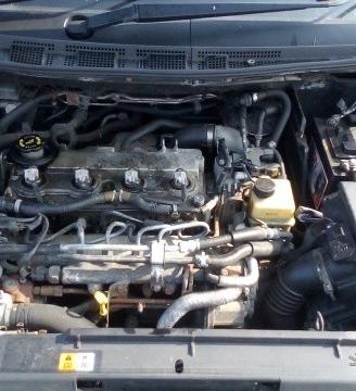 Mazda 5 2009 - 2000cc diesel - rf
