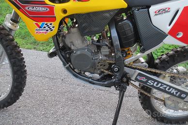 Suzuki RM 125  93-95 ricambi vari VEDI ELENCO