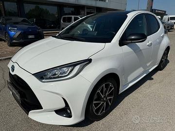 Toyota Yaris Hybrid Lounge MY22