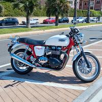 Café Racer Triumph Thruxton 900 SE (2010)