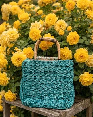 Borsa fatta a mano in rafia